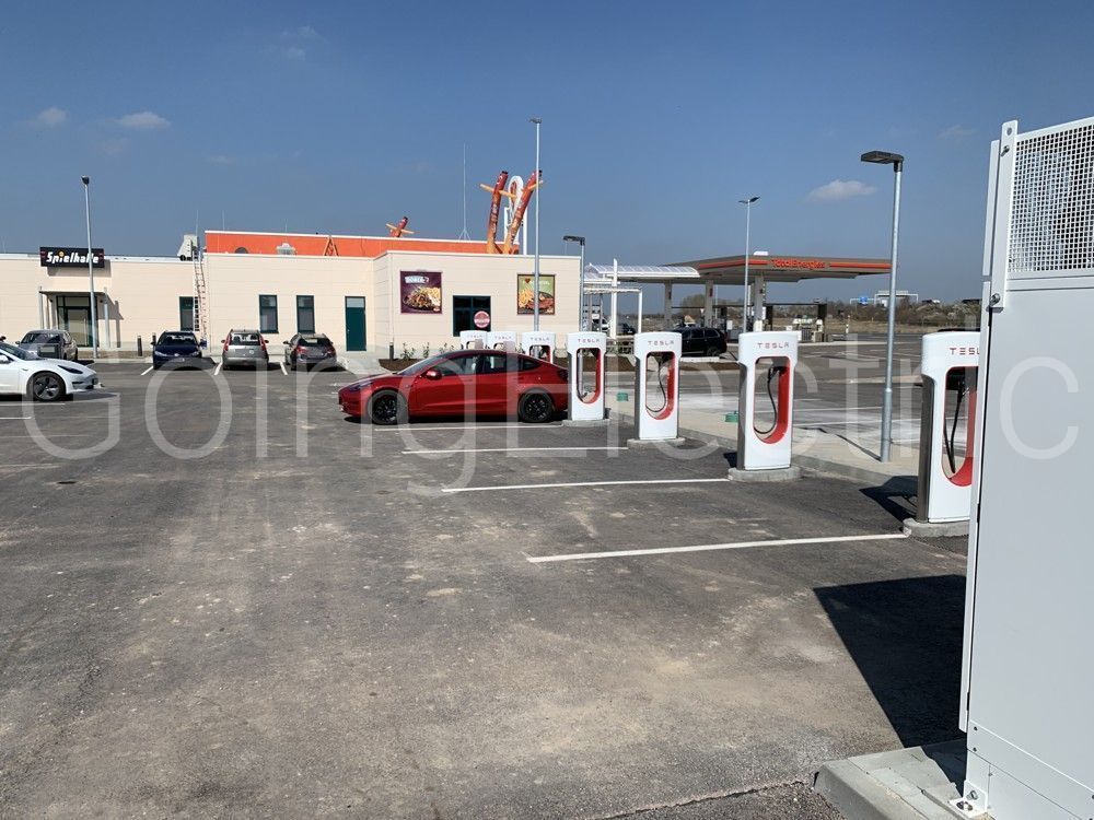 Supercharger Leipzig Flughafen