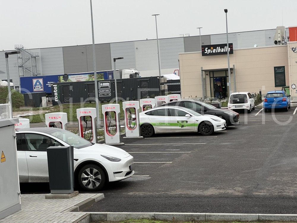 Supercharger Leipzig Flughafen