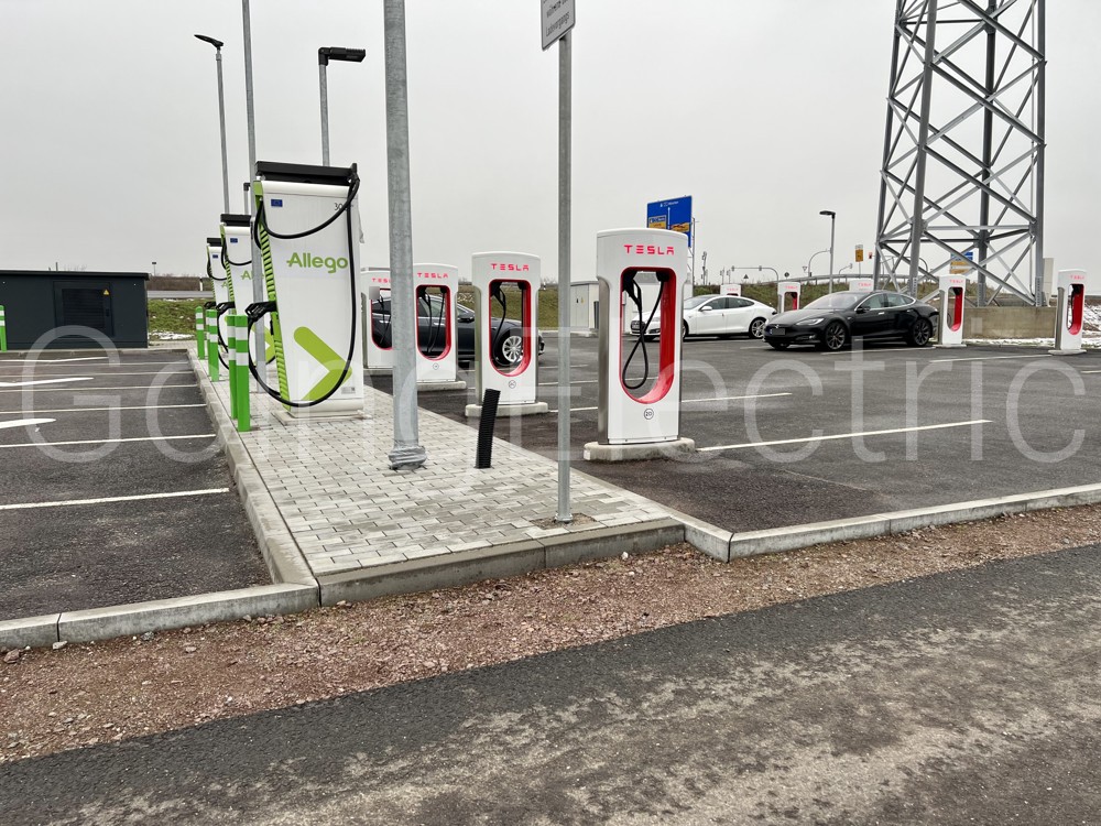 Supercharger Leipzig Flughafen